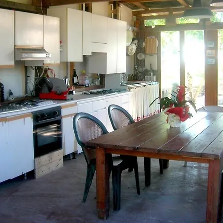 Brojo Hill Oda ve Kahvaltı Longare