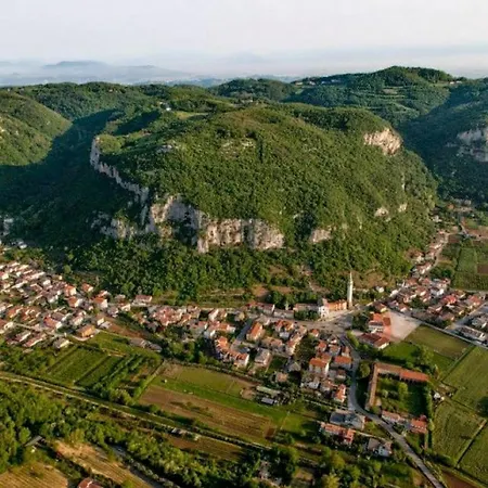 Brojo Hill
