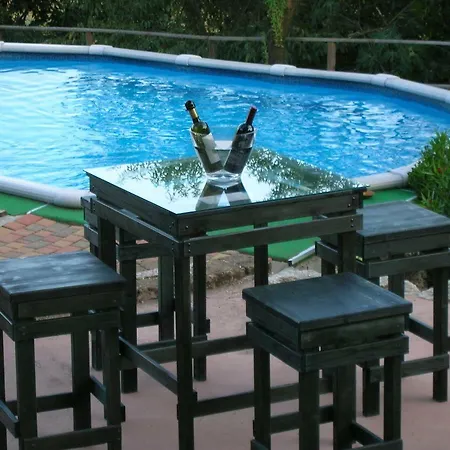 Brojo Hill Oda ve Kahvaltı