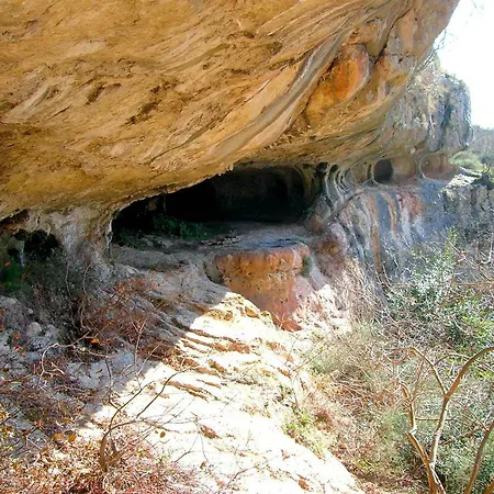 Brojo Hill *