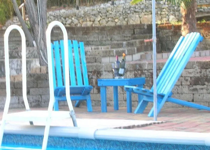 לינה וארוחת בוקר Brojo Hill Longare