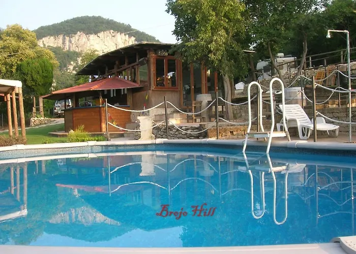 Brojo Hill לינה וארוחת בוקר