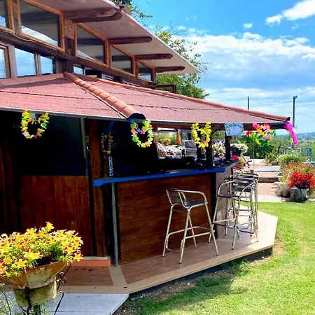 Bed and Breakfast Brojo Hill 4*