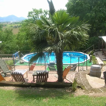 Brojo Hill Bed and Breakfast 4*