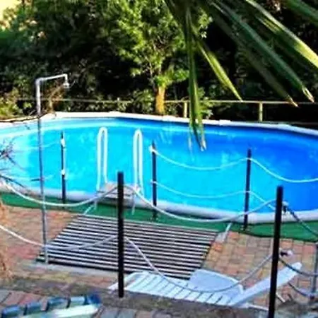 Brojo Hill Bed and Breakfast Longare