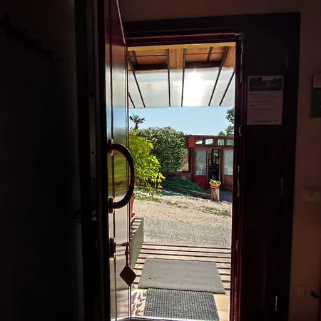 Brojo Hill Bed and Breakfast 4*