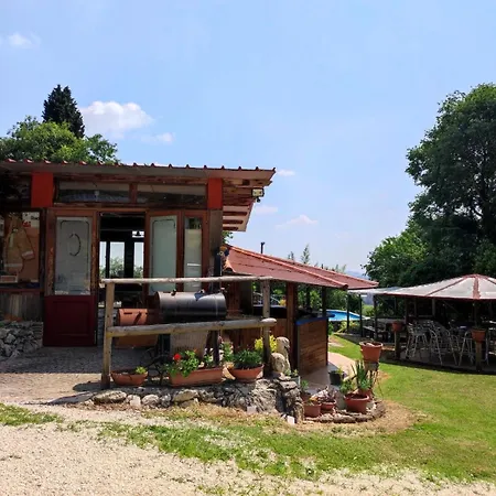 Brojo Hill Bed and Breakfast 4*