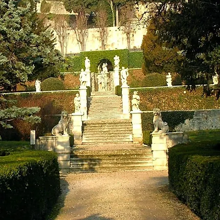 Brojo Hill 4*