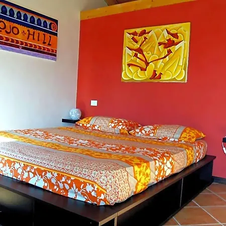 Brojo Hill Bed & Breakfast Longare
