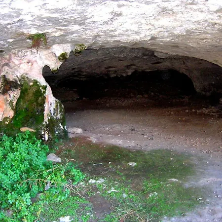 Brojo Hill Bed & Breakfast Longare