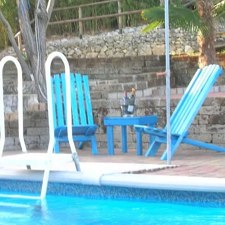 Bed & Breakfast Brojo Hill Longare