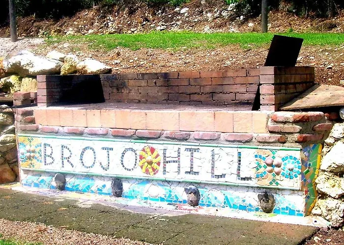 Brojo Hill Bed & Breakfast